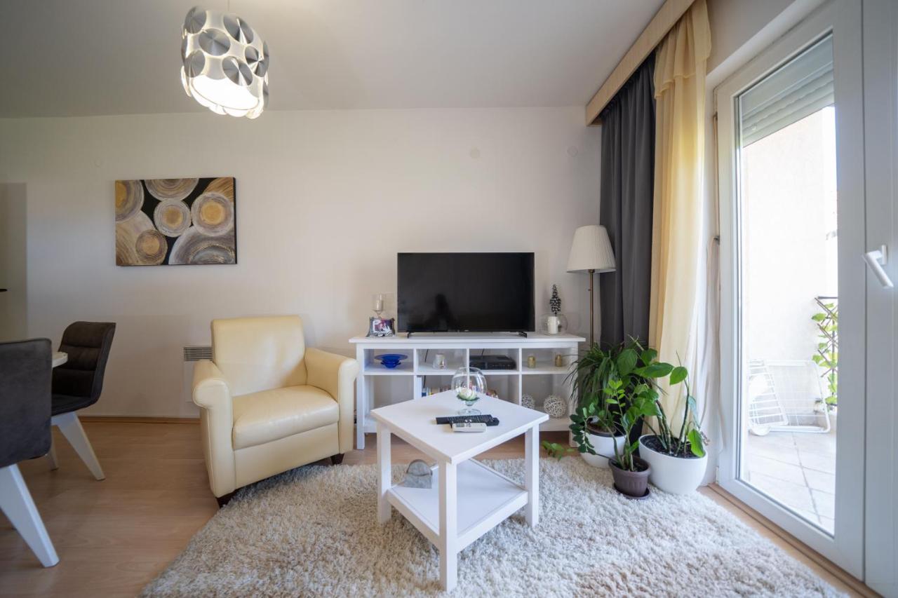 Sunshine Apartamento Kotor Exterior foto