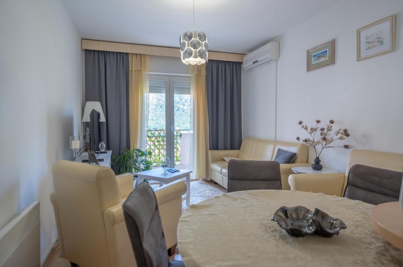 Sunshine Apartamento Kotor Exterior foto