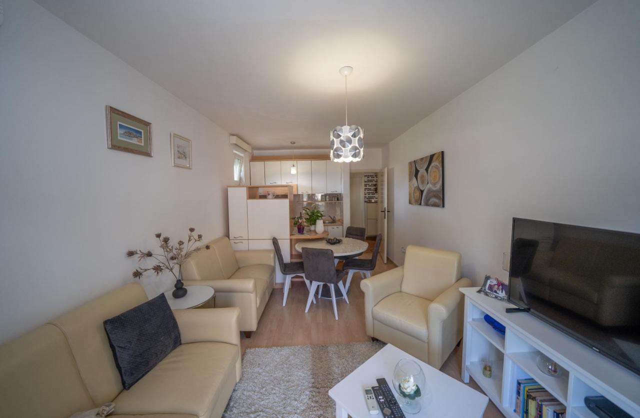 Sunshine Apartamento Kotor Exterior foto