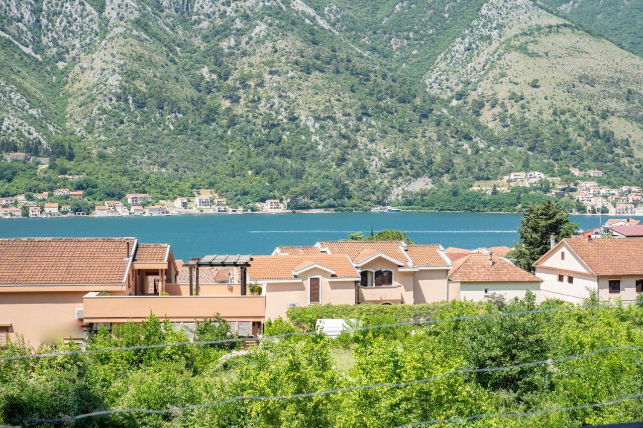 Sunshine Apartamento Kotor Exterior foto
