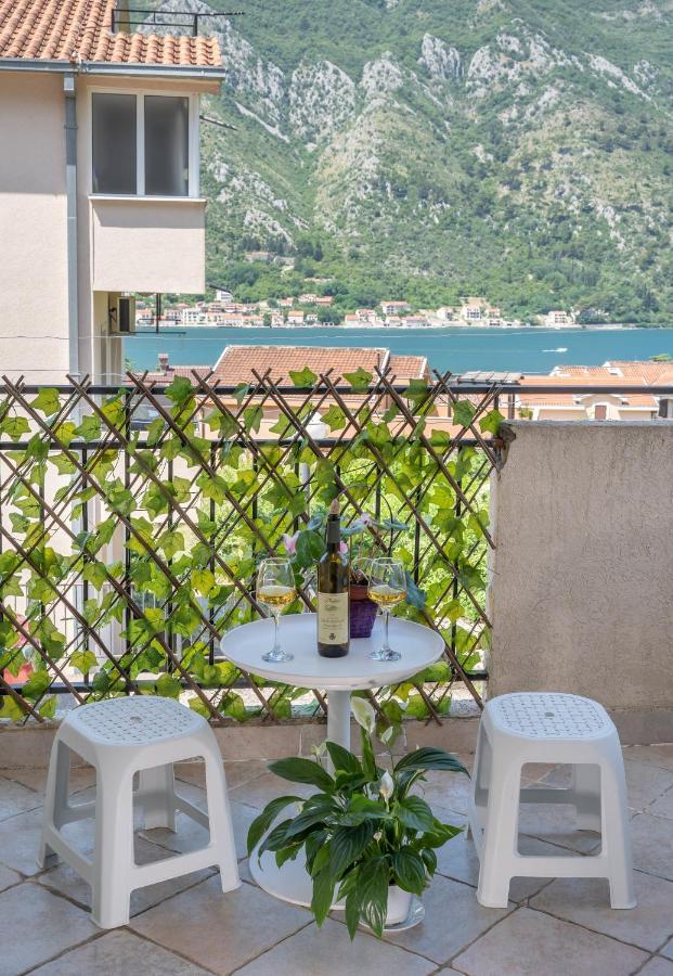 Sunshine Apartamento Kotor Exterior foto